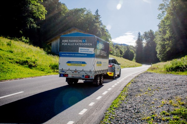 Schulfahrzeug Schulfahrzeug