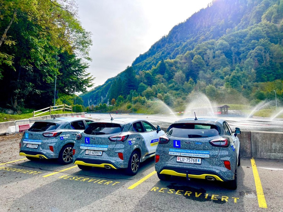 WhatsApp Image 2025-10-03 at 19.17.15_1f6c20d8 WhatsApp Image 2025-10-03 at 19.17.15_1f6c20d8